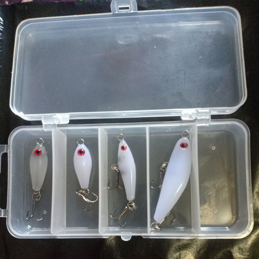 1set 4pcs Umpan lure Hampala, Sangat cocok untuk mancing casting ikan hampala dan ditambah box lure