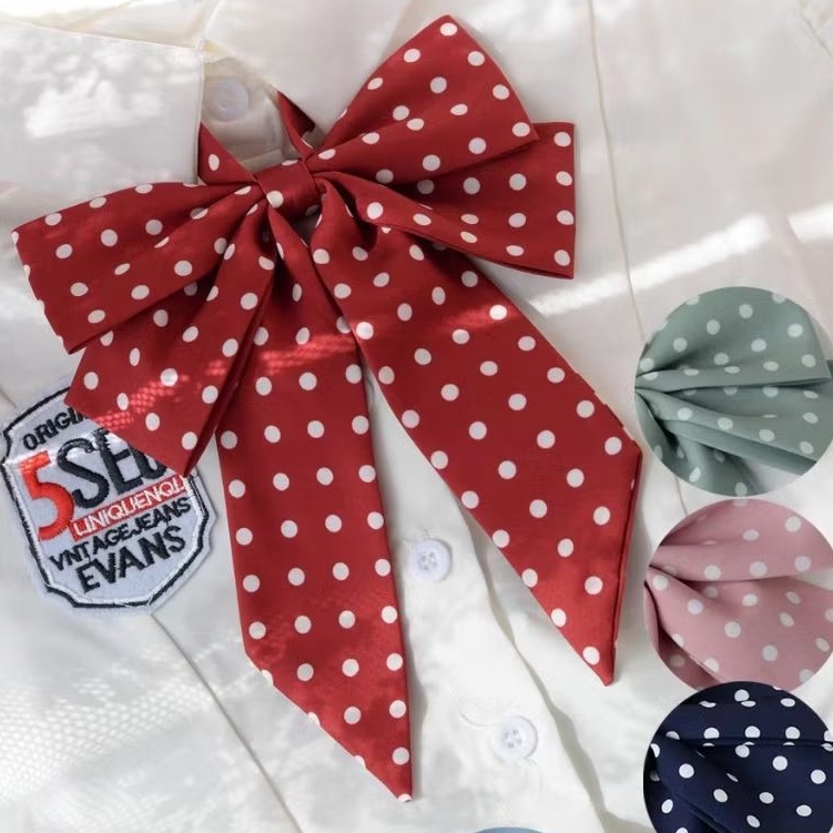 dasi seragam sekolah perempuan jepang polkadot