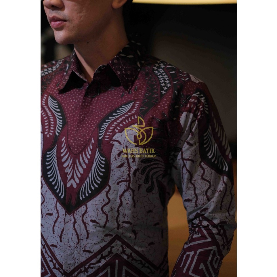KODE V59C PIRAMID BURGUNDY Kemeja Batik Lengan Panjang Lapis Furing Motif Terbaru Asli Solo Sragenan