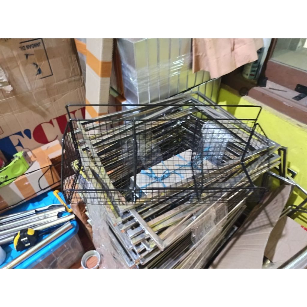 Rak gantung buah dan sayuran