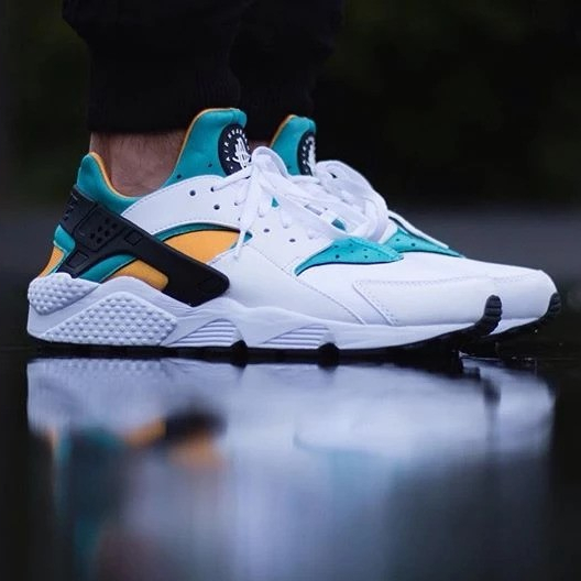 SEPATU SNEAKERS PRIA HUARACHE DD1068 110 ORIGINAL