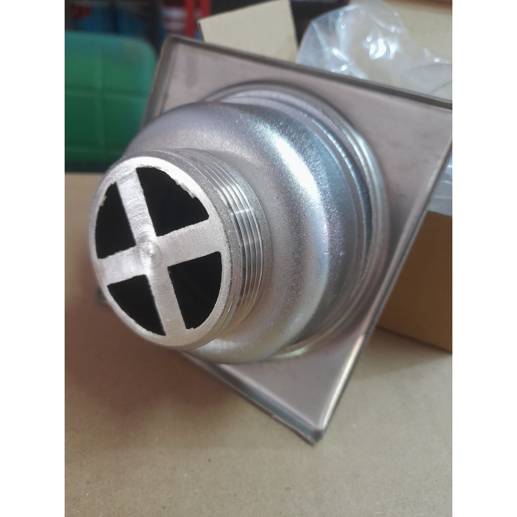 saringan air lantai kamar mandi