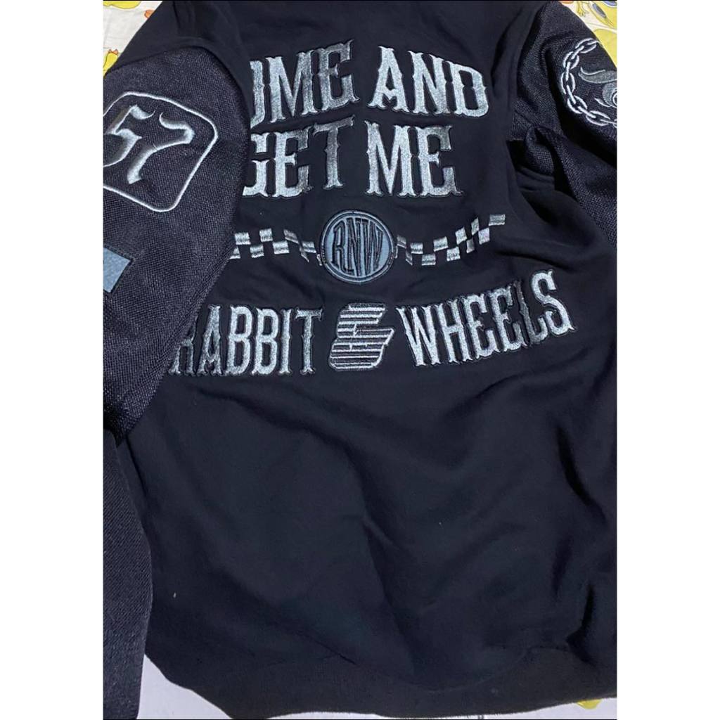 rabbit and wheels shadow hoodie size xl