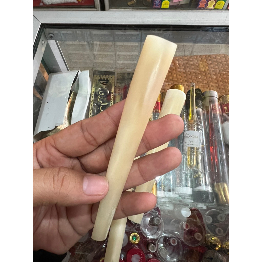 pipa rokok tulang sapi