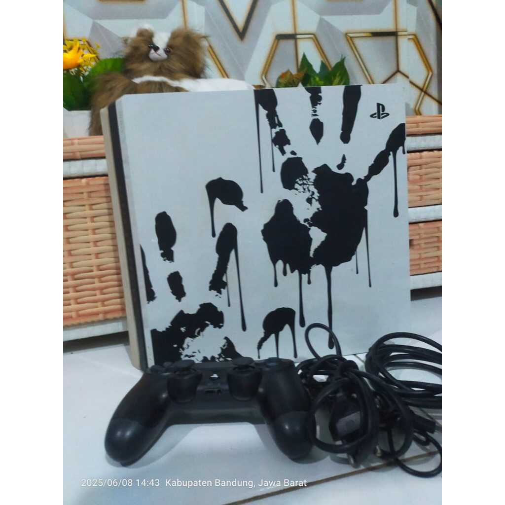 Jual Murah Ps4 Pro Special edition 1TB 4K game sangat banyak bukan ps4 bekas slim atau fat hen