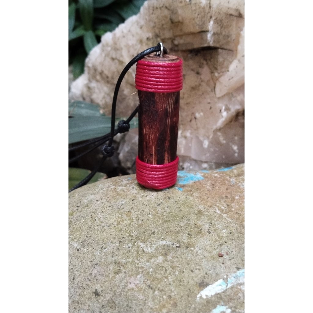 kalung etnik kayu penunduk/tas jantan/limpanas/aktif/asesoris/pria