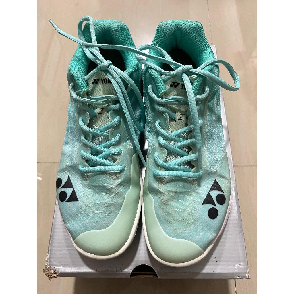 Yonex Sepatu Badminton Power Cushion Aerus Z Women Bekas