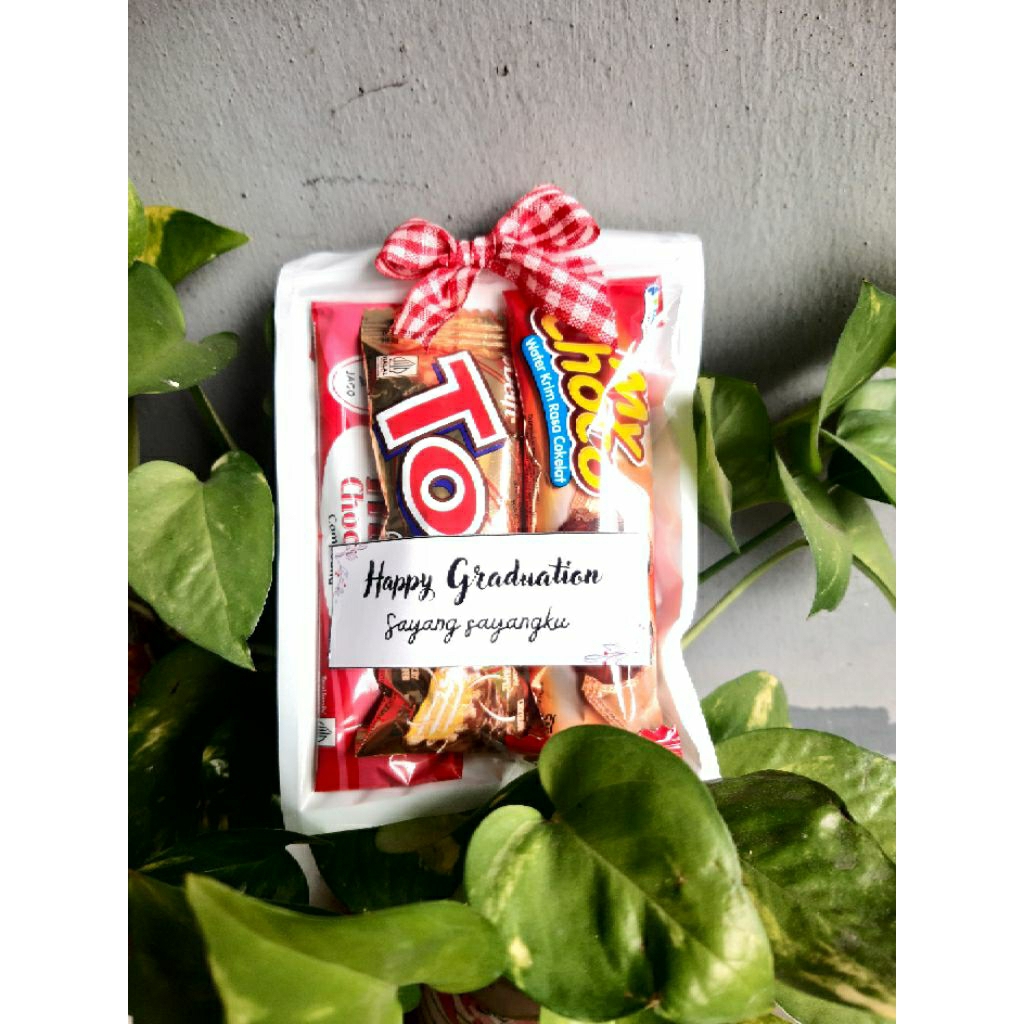 

MINI GIFT WISUDA ULANG TAHUN | BINGKISAN SNACK