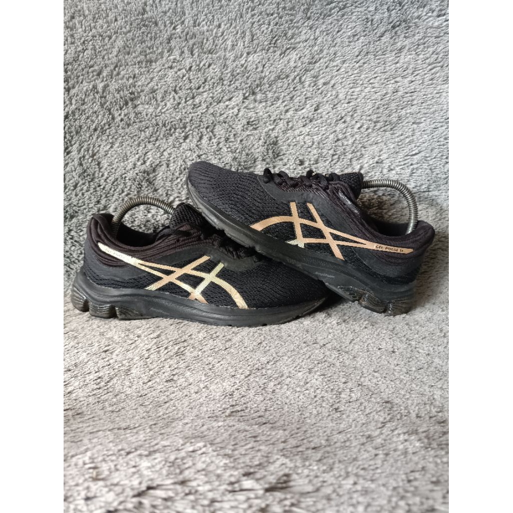 SEPATU RUNNING ASICS BLACK SIZE 40 ORIGINAL SECOND PRIA WANITA KEREN