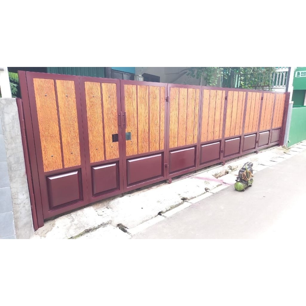 Pagar minimalis bermotif kayu GRC