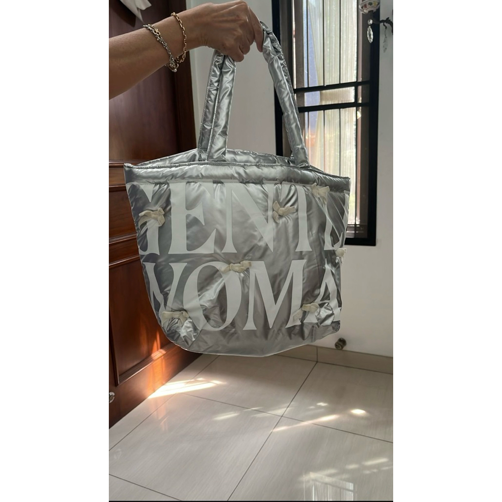 preloved Gentle Woman tote bag