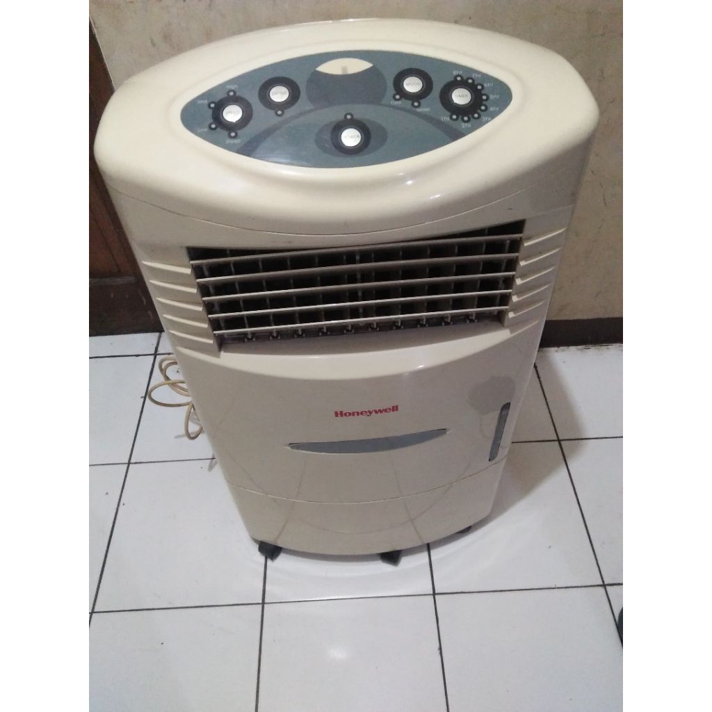Honeywell CL201AE - Powerful Indoor Air Cooler [tangki 20L] Second
