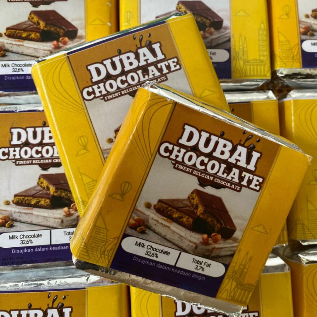 

COKLAT DUBAI MILKY PISTACHIO UKURAN KECIL 130gram