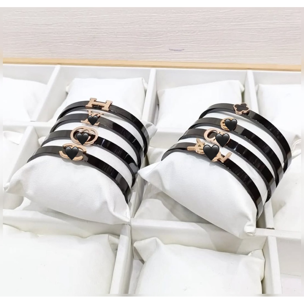 Gelang Bangle Hitam Ceramic Logo / Bangle Black series unisex