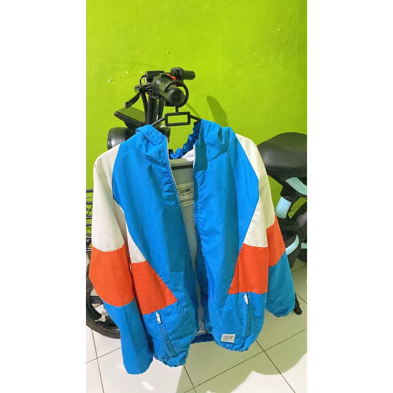 jaket cosmic