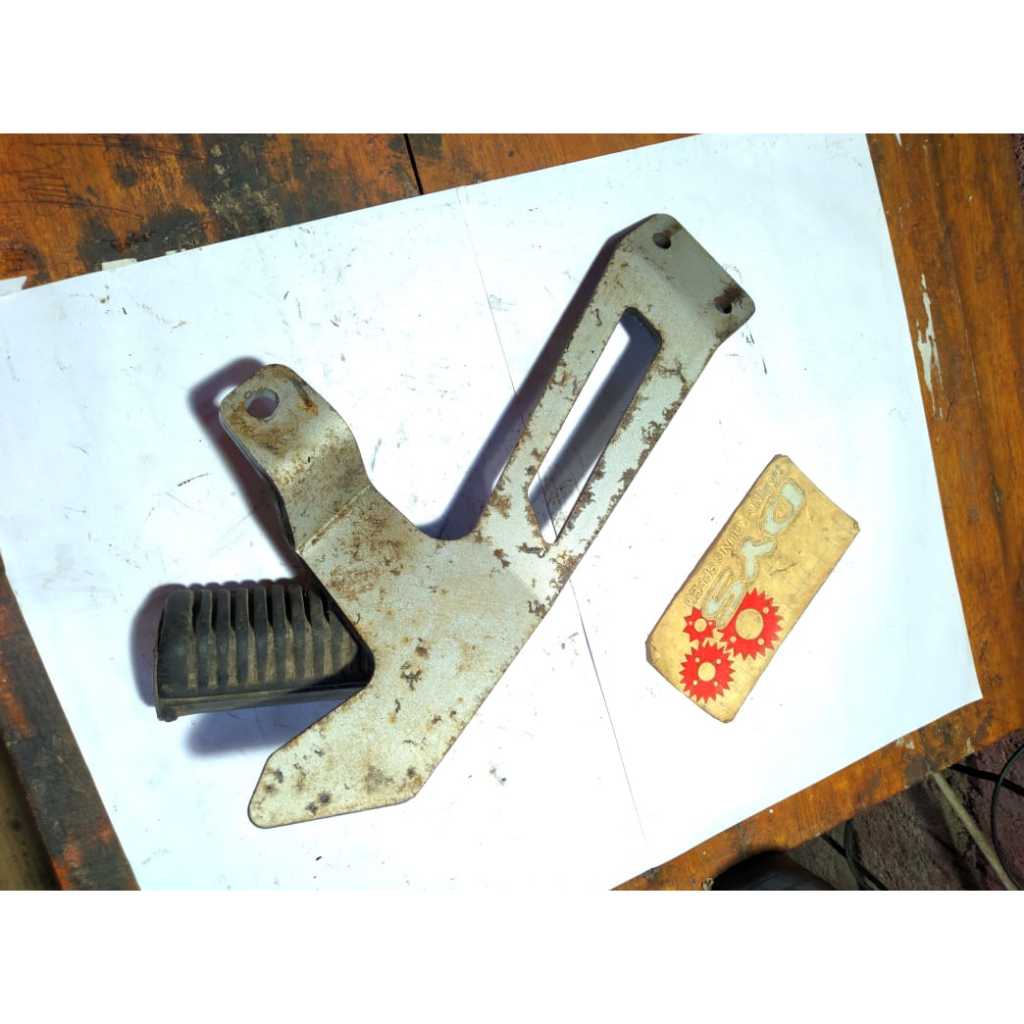 Footstep bustep belakang kiri kymco kimko 120 spike