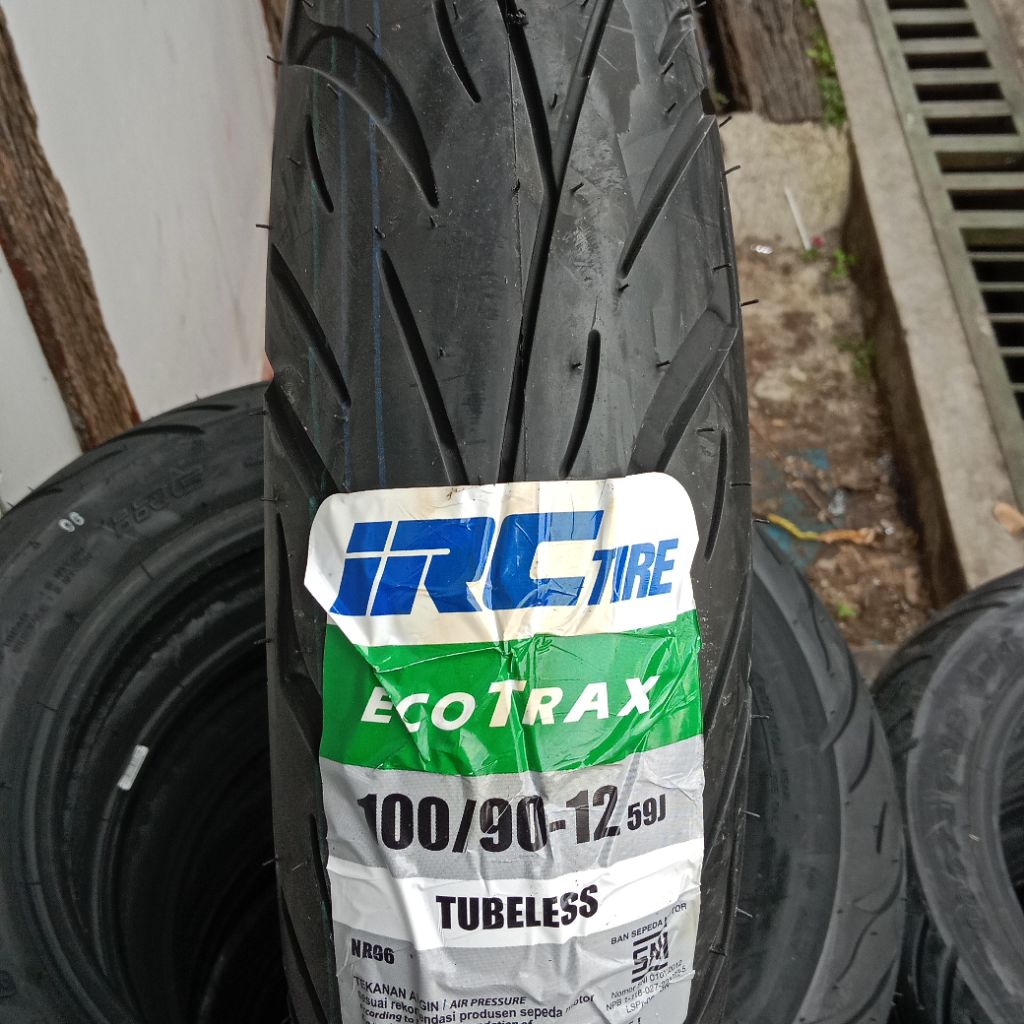 BAN DEPAN TUBLES SCOOPY DONAT FREEGO RING 12 IRC ECOTRAX UKURAN 100/90-12 ORIGINAL