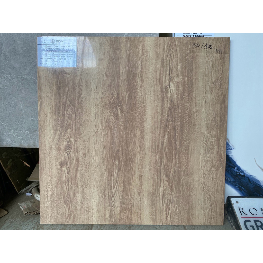 Granit 60x60 Kilap DBrown Wood Motif Kayu Natural