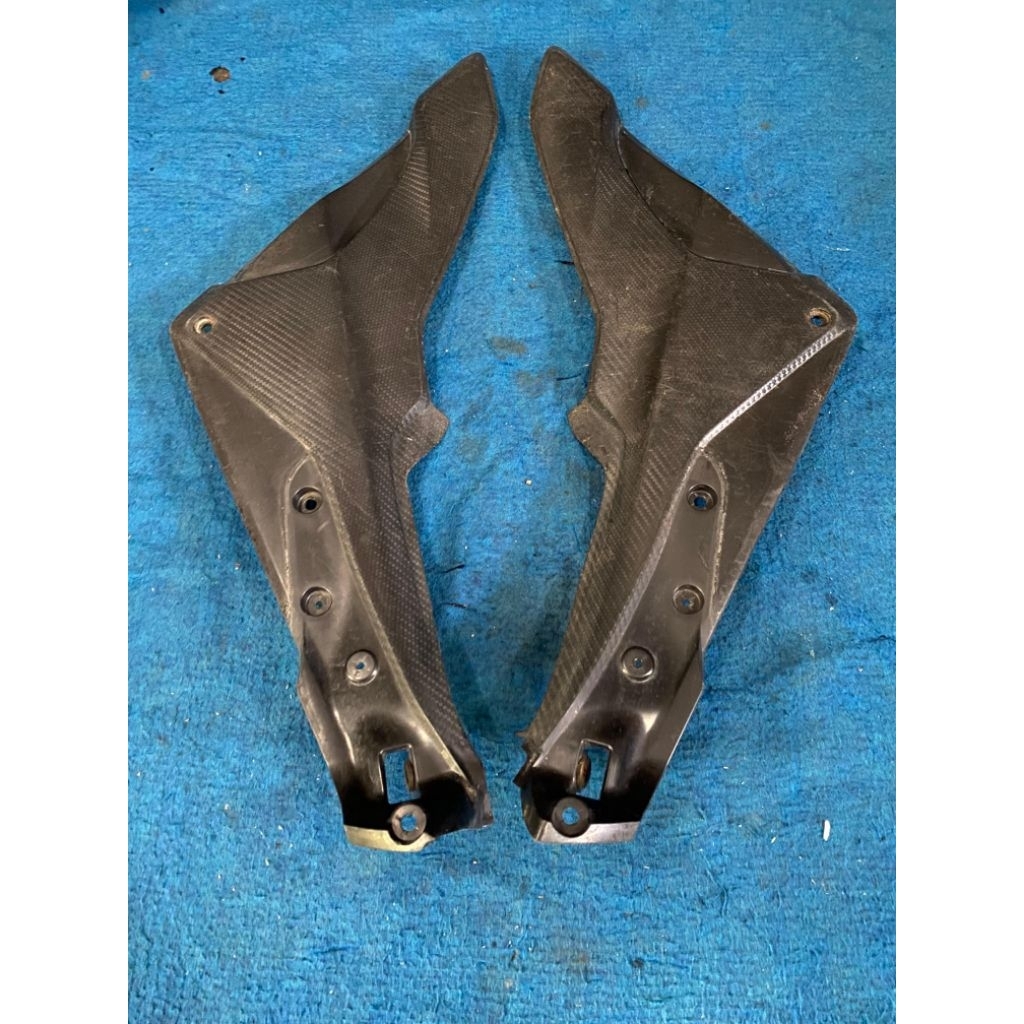 Cover bok box aki sambungan bodi tengah honda cb 150 r old original