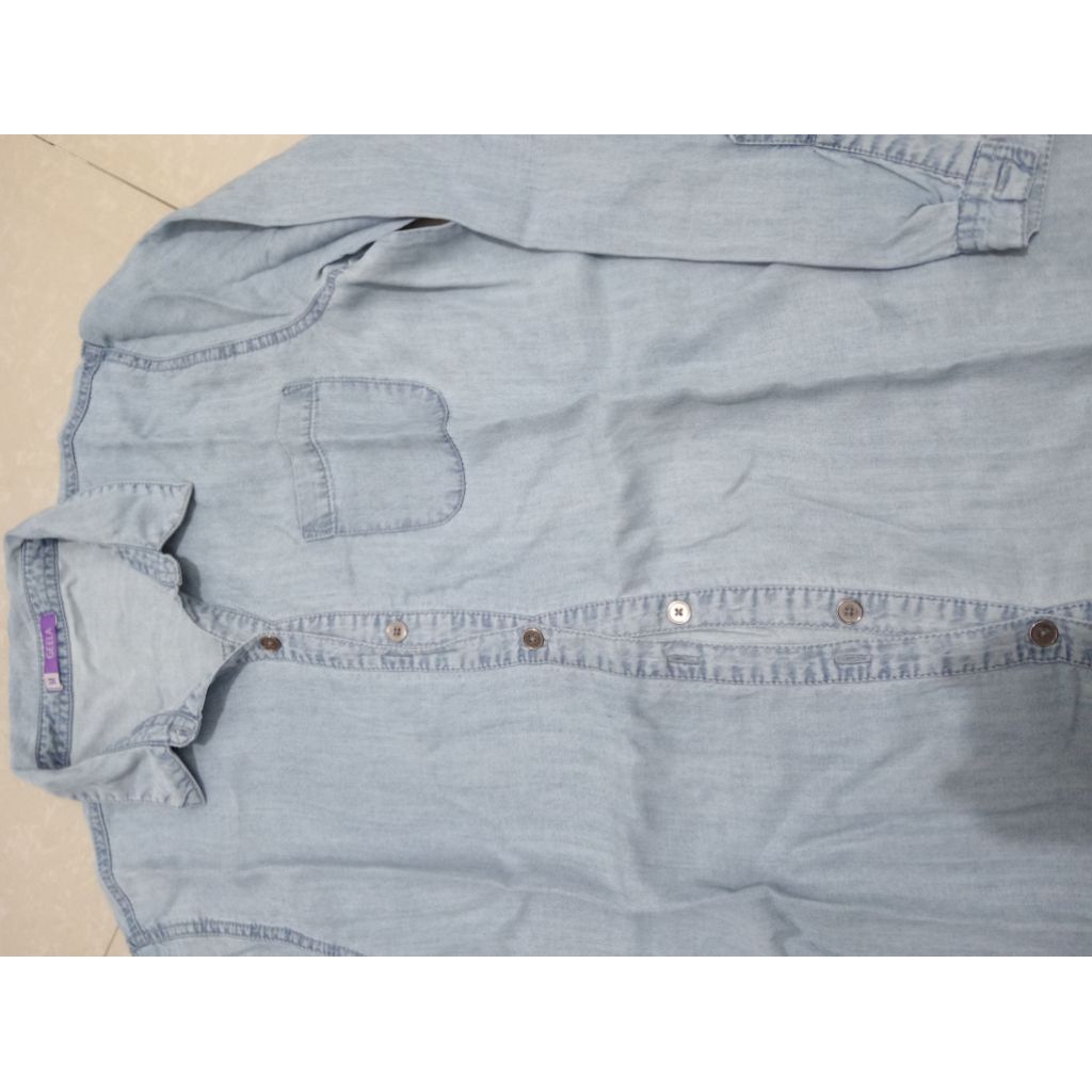 Kemeja Geela denim