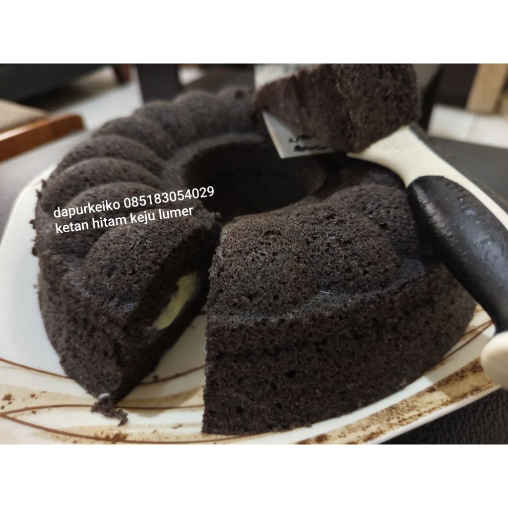 

bolu ketan hitam keju LUMER