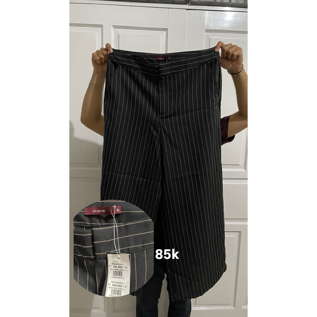 celana kulot hitam garis putih