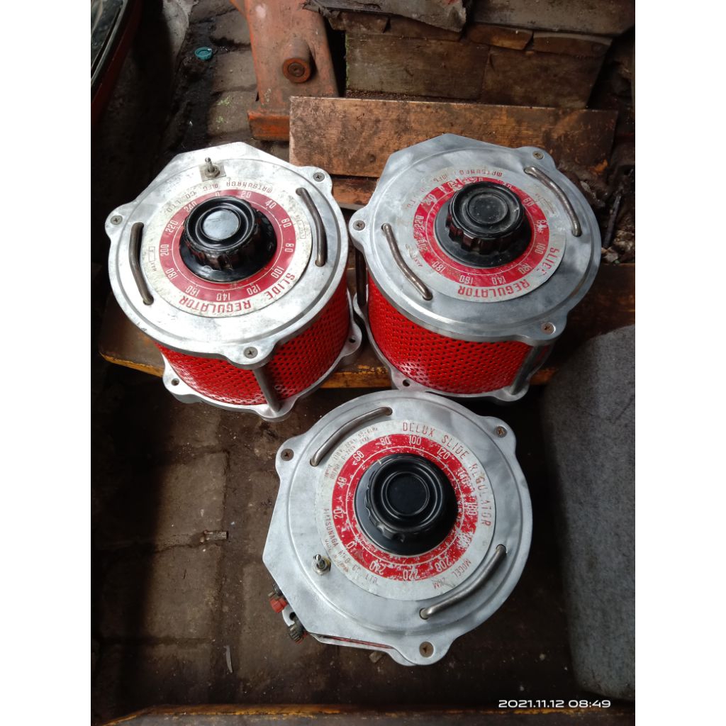 slide regulator Matsunaga Japan 2000kva