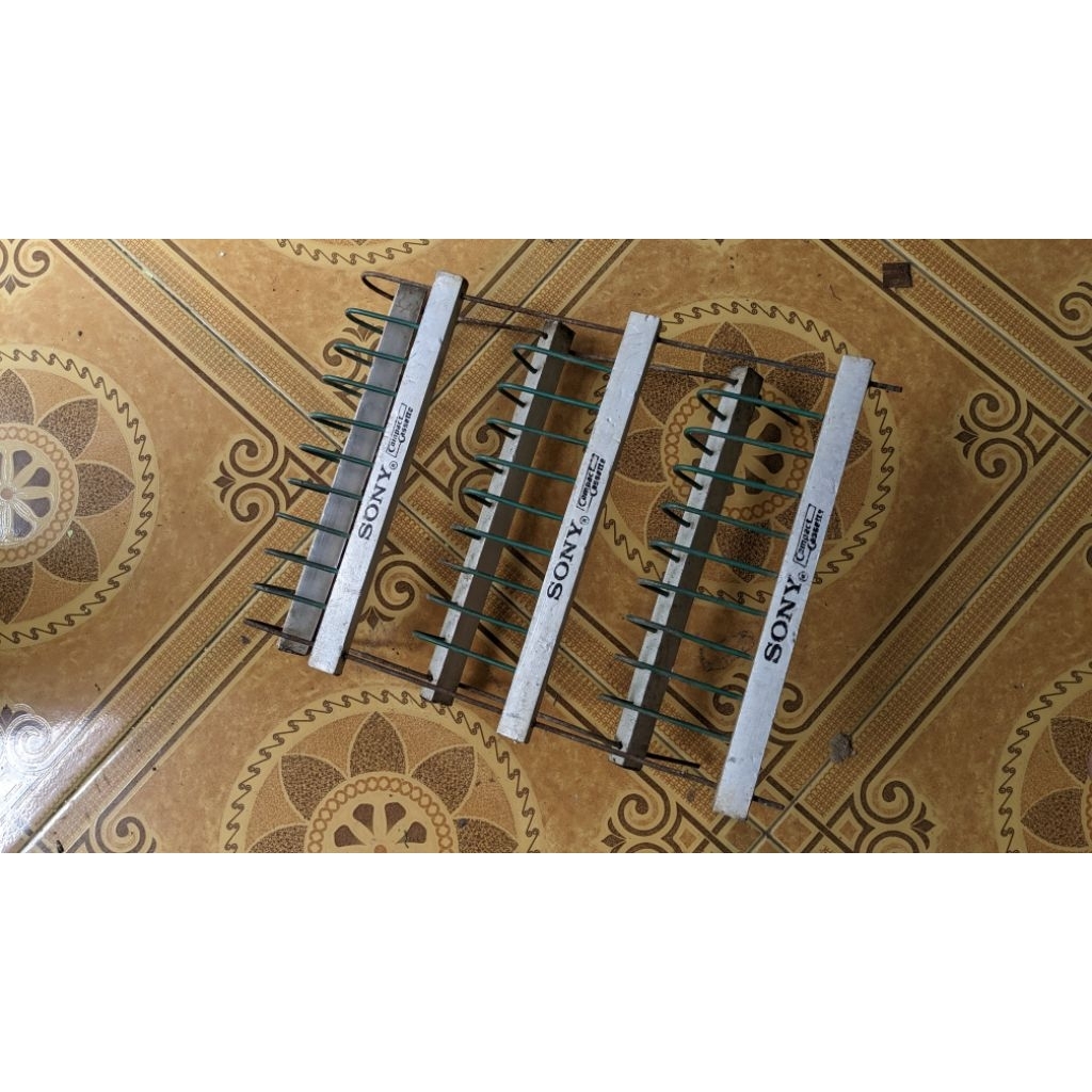 rak kaset jadul national