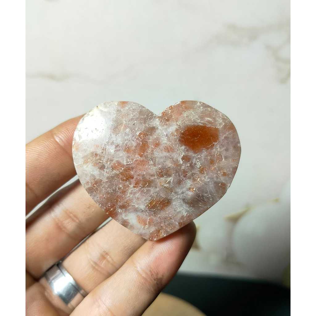 Batu Natural Golden Sunstone Heart (3)