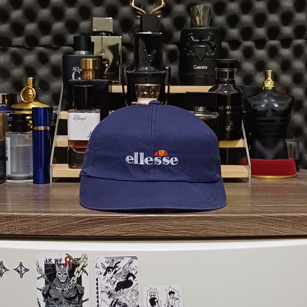 topi vintage ellesse second