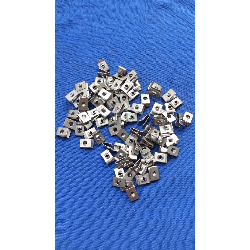 

100 pcs klip body honda (100 pcs)