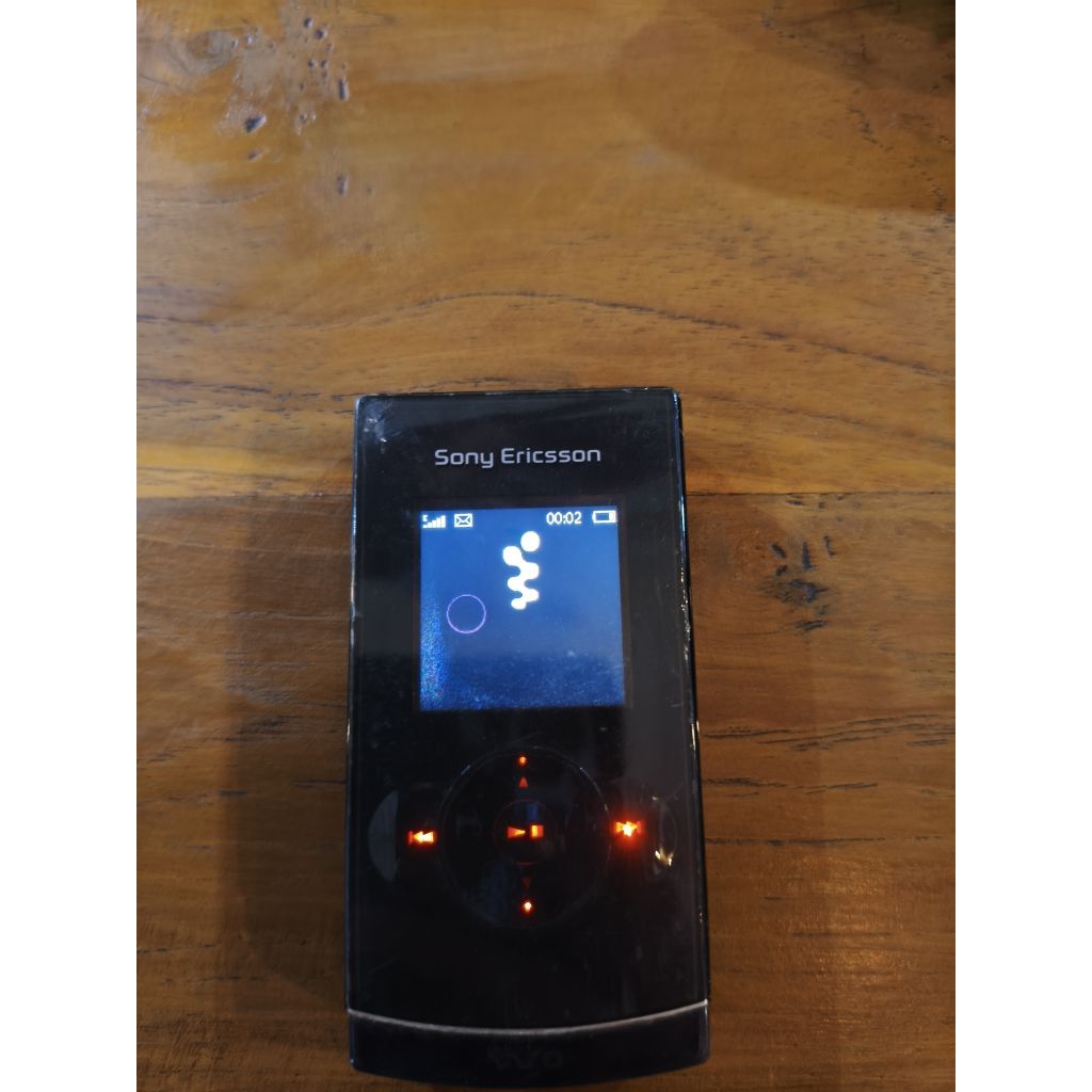 sony ericsson w980 Madona series