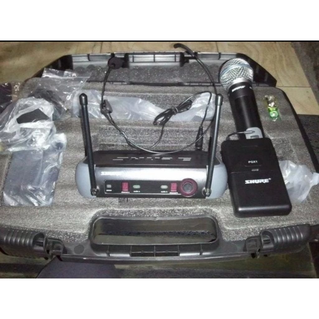 WIRELLES SHURE PEGANG CLIP ON HEADSET