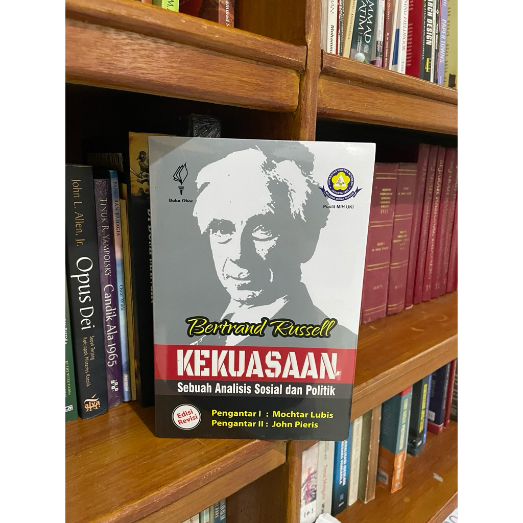 Kekuasaan sebuah Analisis Sosial dan Politik