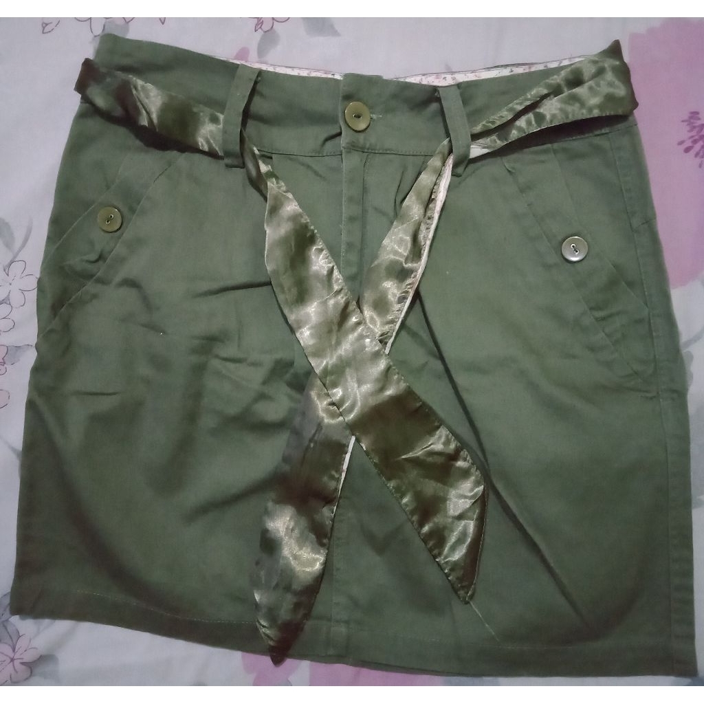 preloved rok army pendek