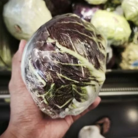 

lettuce radicio import Australia super fresh -+1 kg