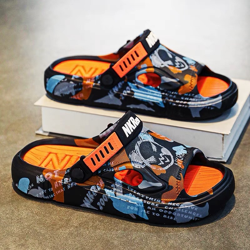 Sandal Pria Fashion Spaceman Grafiti Luar Ruangan Sandal Kamar Mandi, Rumah Sandal Bawah Lembut Anti