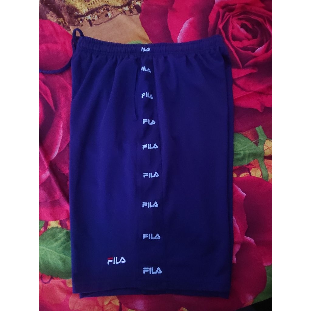 celana pendek Fila