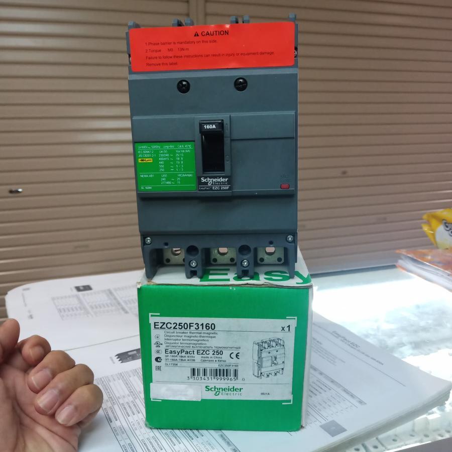 breker mccb EZC250F3160 3phase 160amper schneider