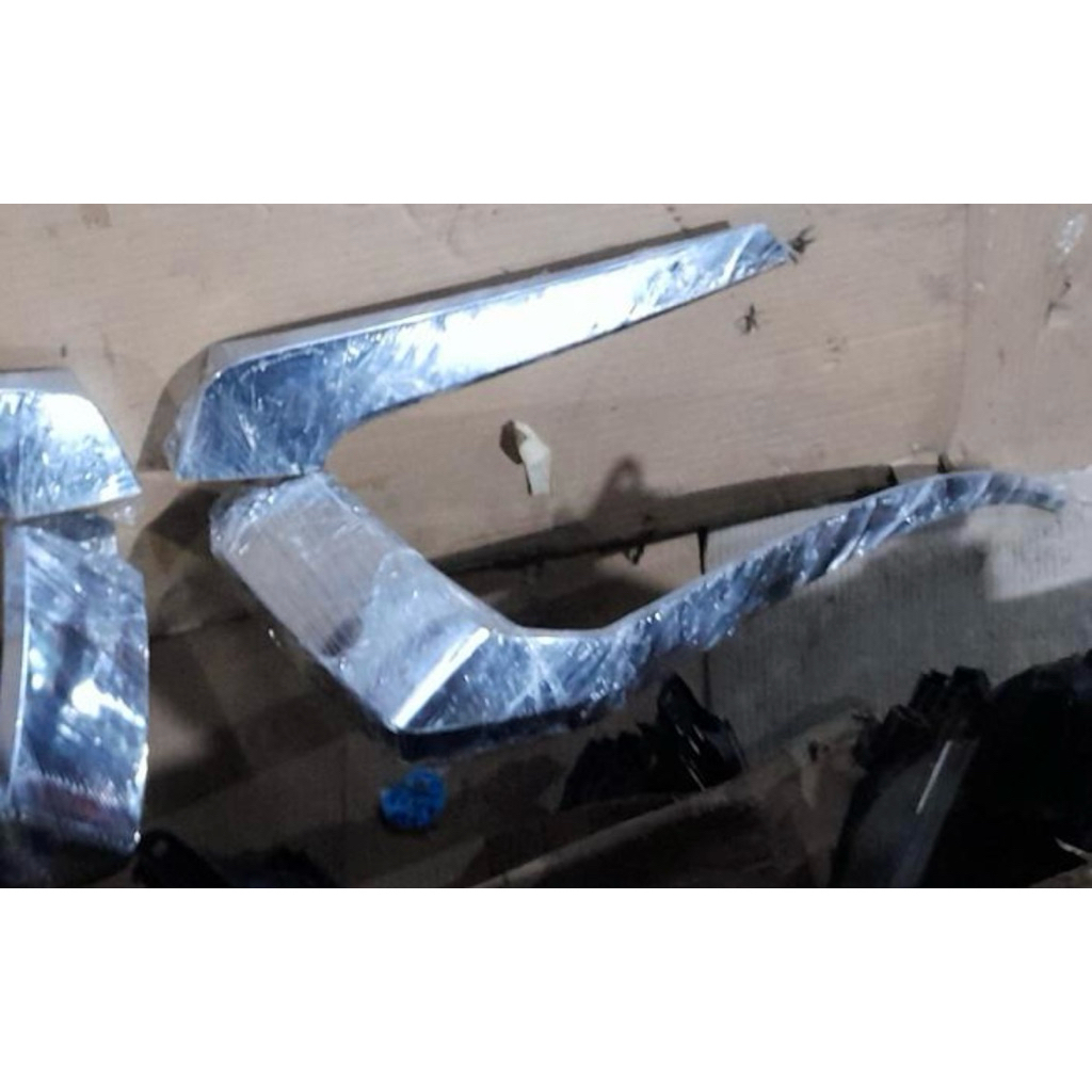 Lis crom Bemper depan all new Pajero 2021 up