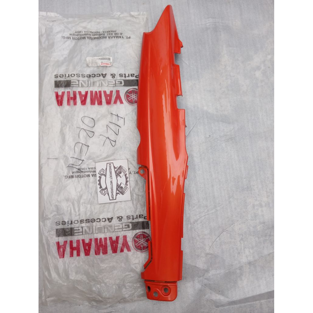 Side cover body belakang F1ZR FIZR orange oren VOM 2 original YGP (KANAN)