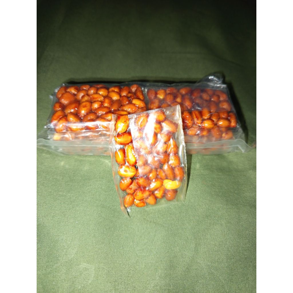 

kacang pedas manis harga 1 pack isi 10 bks