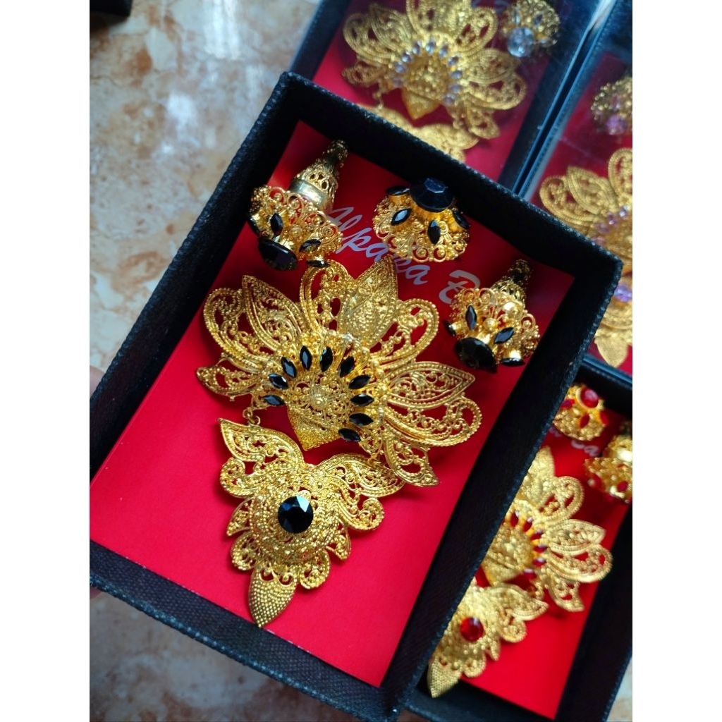 bros alpaka bali lapis emas / bros alpaka permata padi