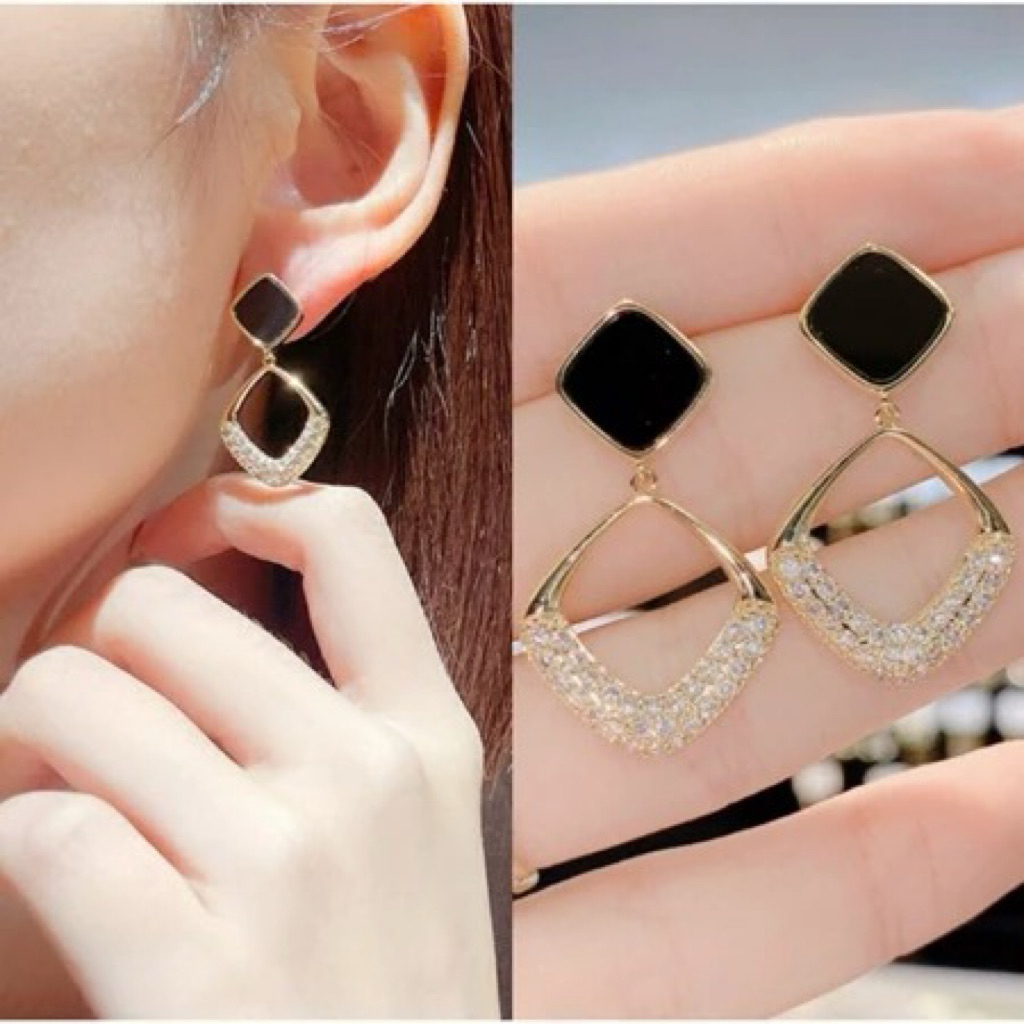 Anting Titanium Korea Perempuan Dewasa Motif Kotak Hitam Berlian Imitasi Aksesoris Giwang Import ANT