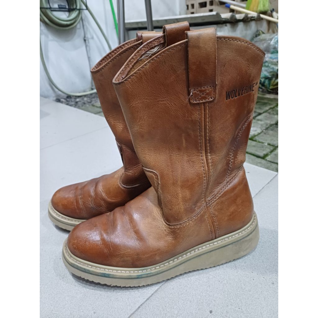 Wolverine Engineering Boots Size 41. Mulus. Cek video untuk detail sepatu