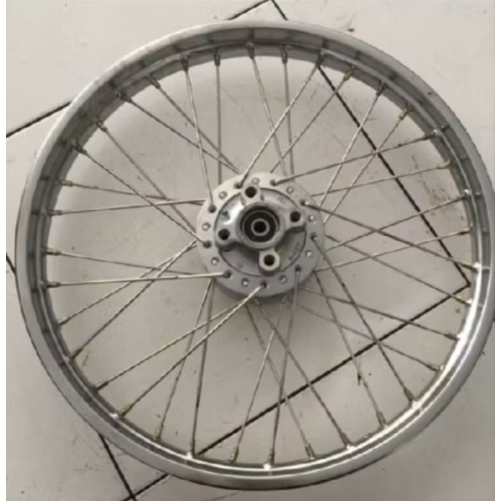 Velg Roda depan Suzuki Shogun 125 original