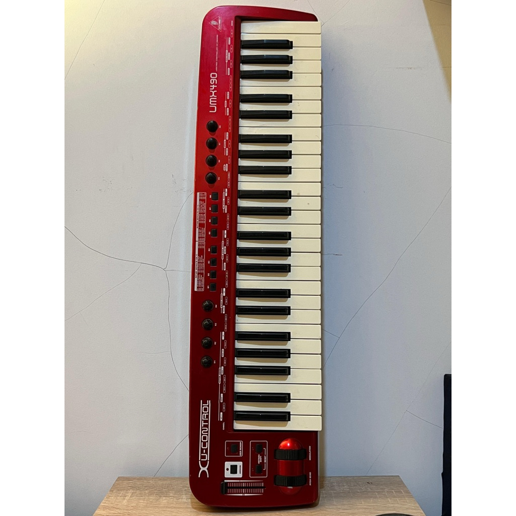 midi controller behringer umx 490