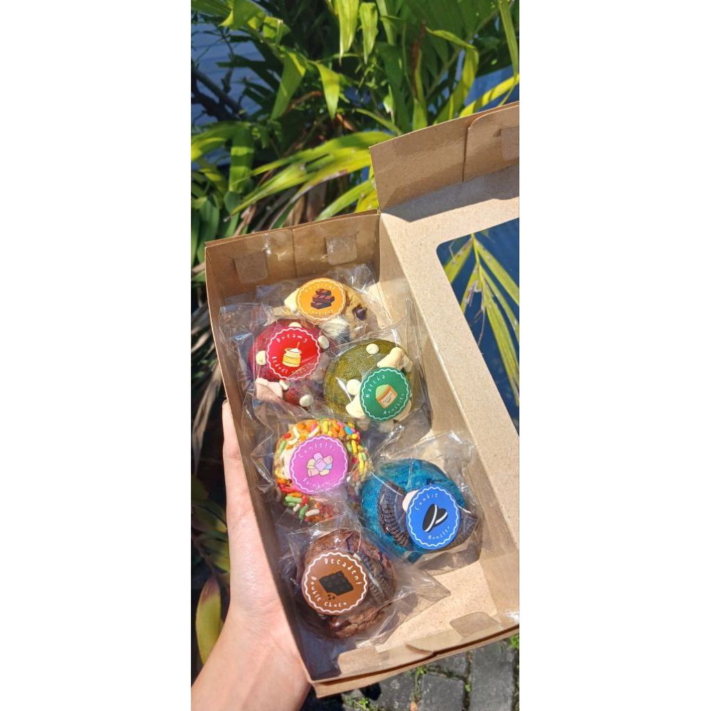 

Soft cookies small (double choco, redvelvet, cookie monzter, matcha, confetti, original)