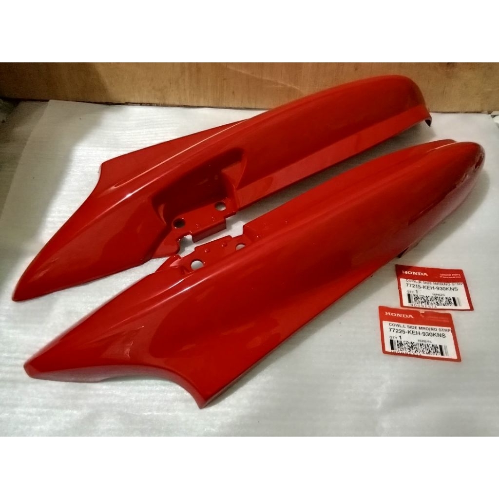 Cowl L & R Kanan Kiri Set Merah Cover Body Honda Megapro Lama Hiu Ori Original 77215/77225-KEH-930KN