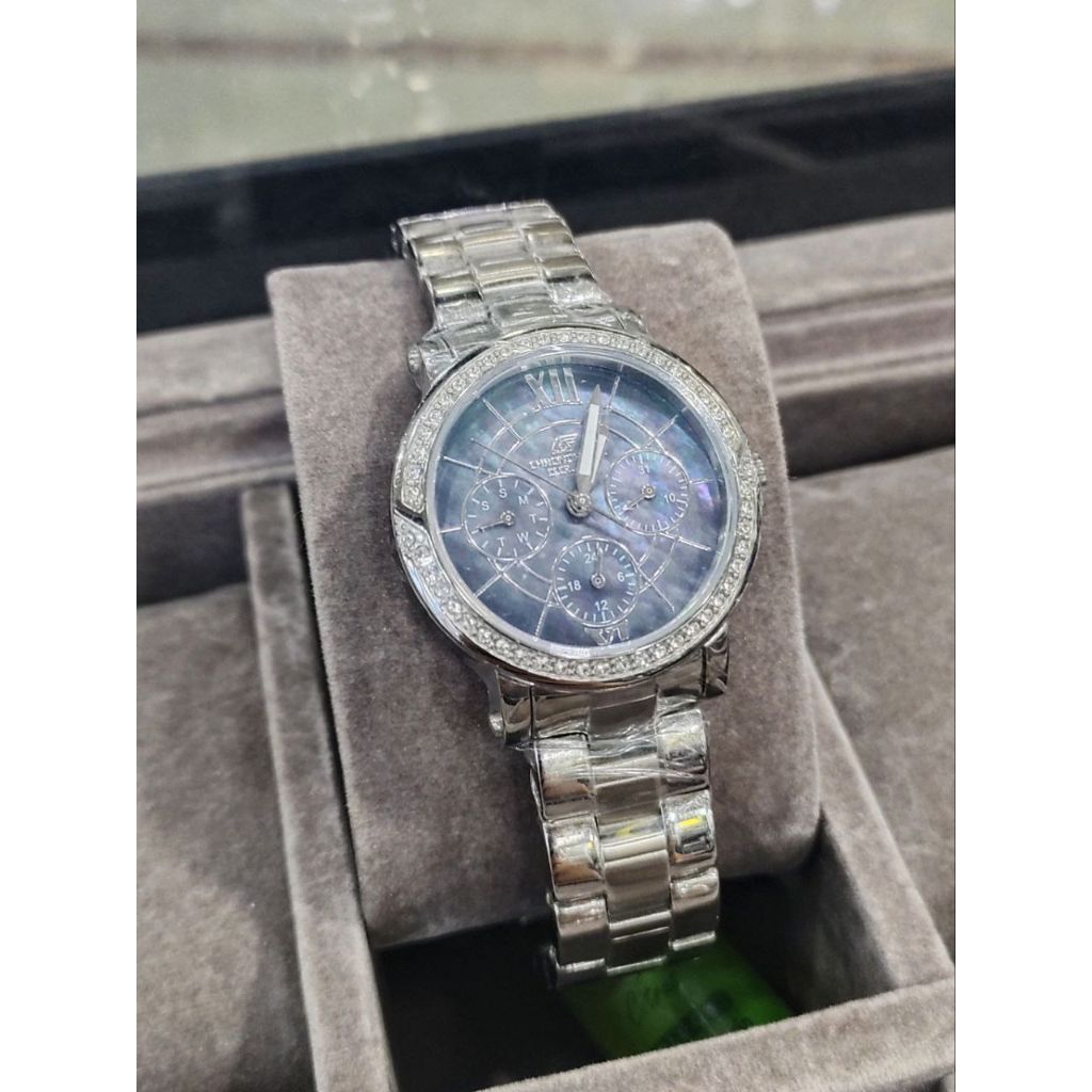 jam wanita Chronoforce 5293